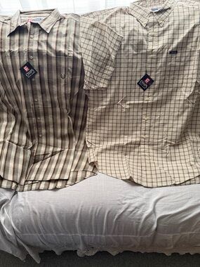 Chaps Men's Short-Sleeve Button-Down Shirts in Beige and Brown Plaids. Lot of 2